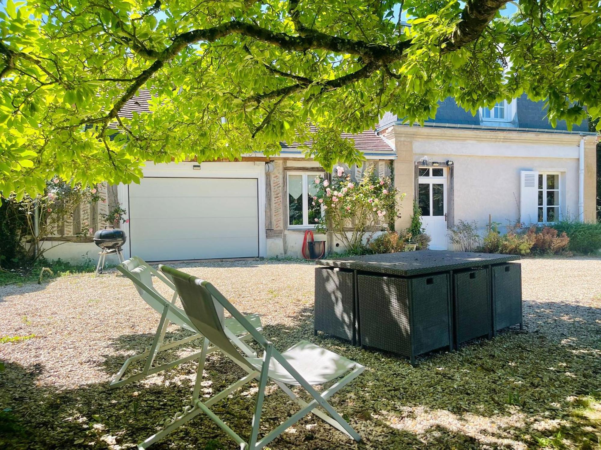 Neuville-aux-Bois Maison Chaleureuse De 4 A 12 Personnes מראה חיצוני תמונה